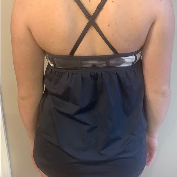Size 6 Lululemon tank top!! - Picture 2 of 2